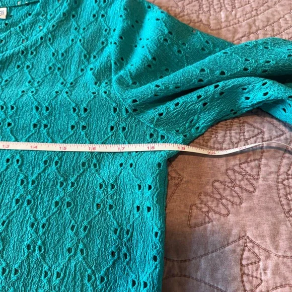 Susan Graver Passport Teal Eyelet Blouse XXS - Picture 5 of 10